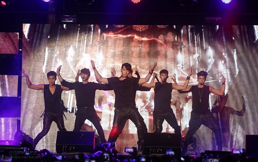 2pm׶ݳἡͼƬ