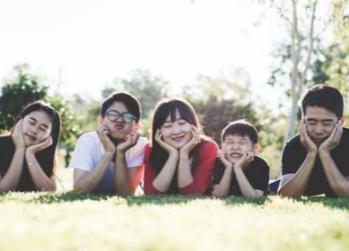 ׶԰ݷӡӢġBITCH,ҳʦ߳Ⱥ