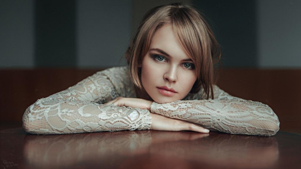 ˹ģAnastasia˿ȹǰ͹д