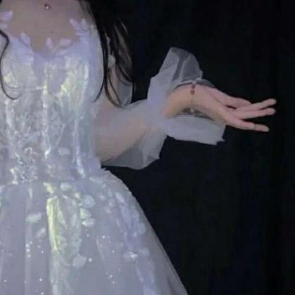 qqͷŮ䷶ Ը΢ù