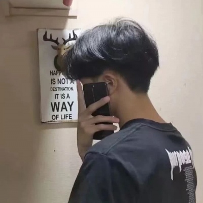 ˹İ˧ͷ