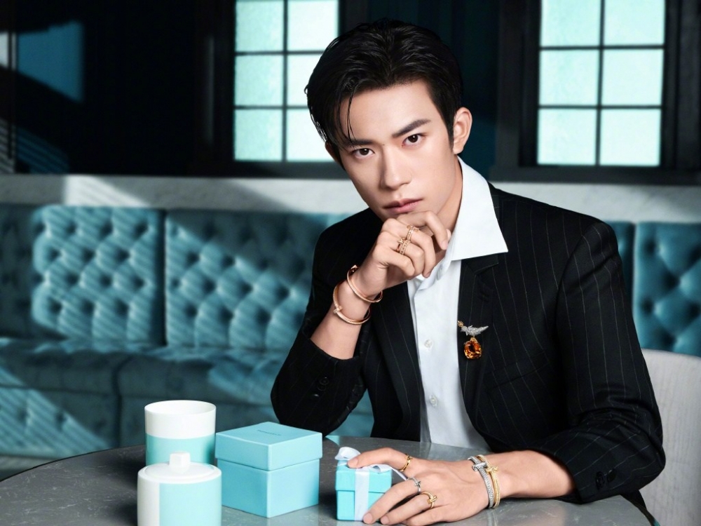 ǧԵͷʱƷTiffanyԴƬ