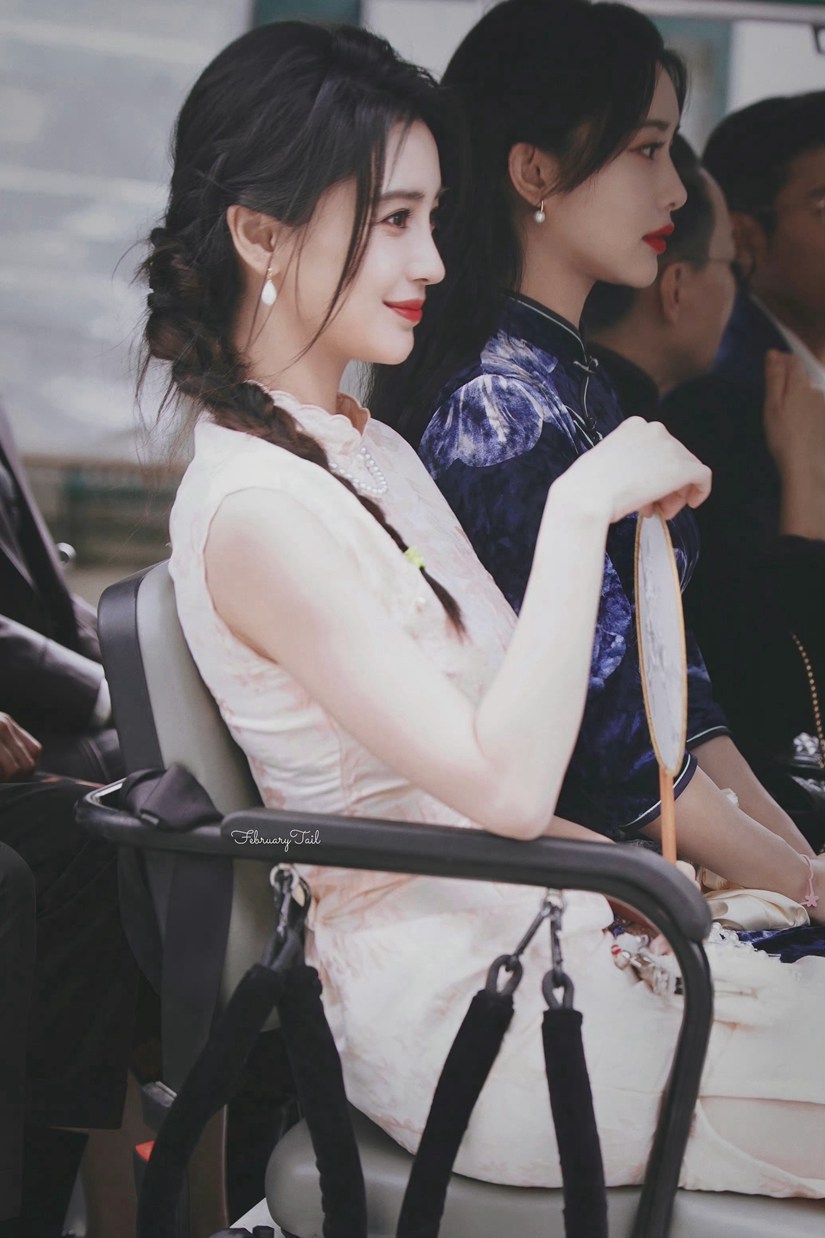 Angelababy̽̽̽ϰ·͸ ӱͼƬ