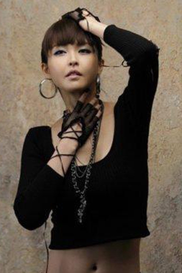 <b>韩国最高的平面模特姜唯伊高挑靓丽写真</b>