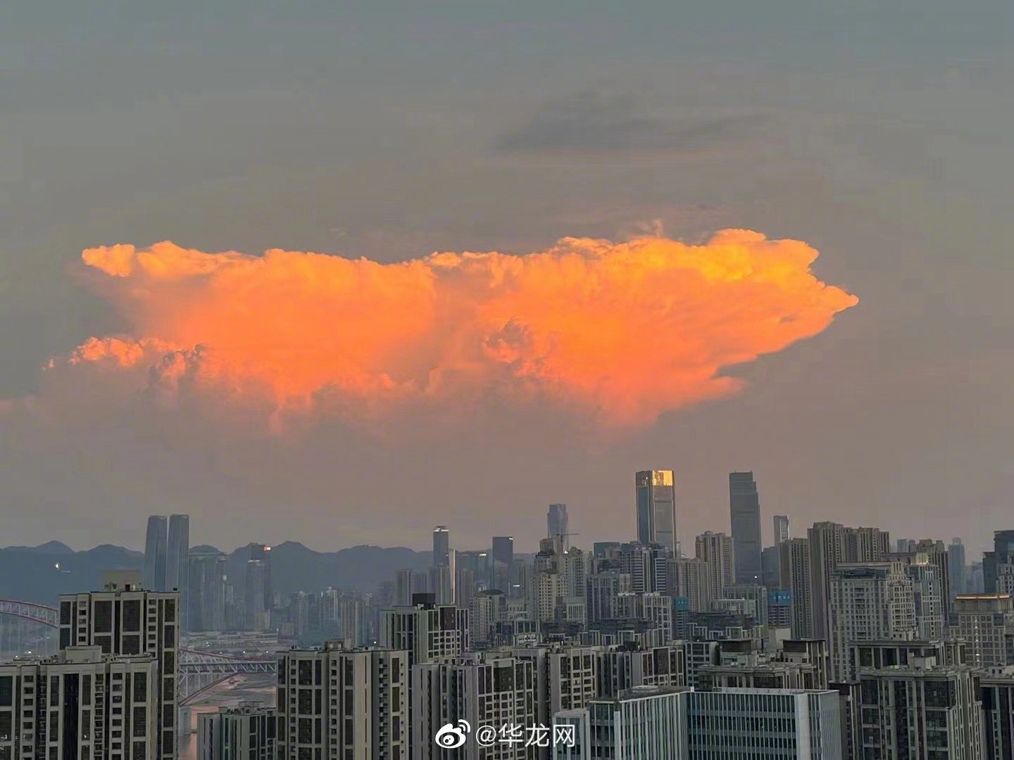 全重庆人都在拍这朵云自然风景摄影图片
