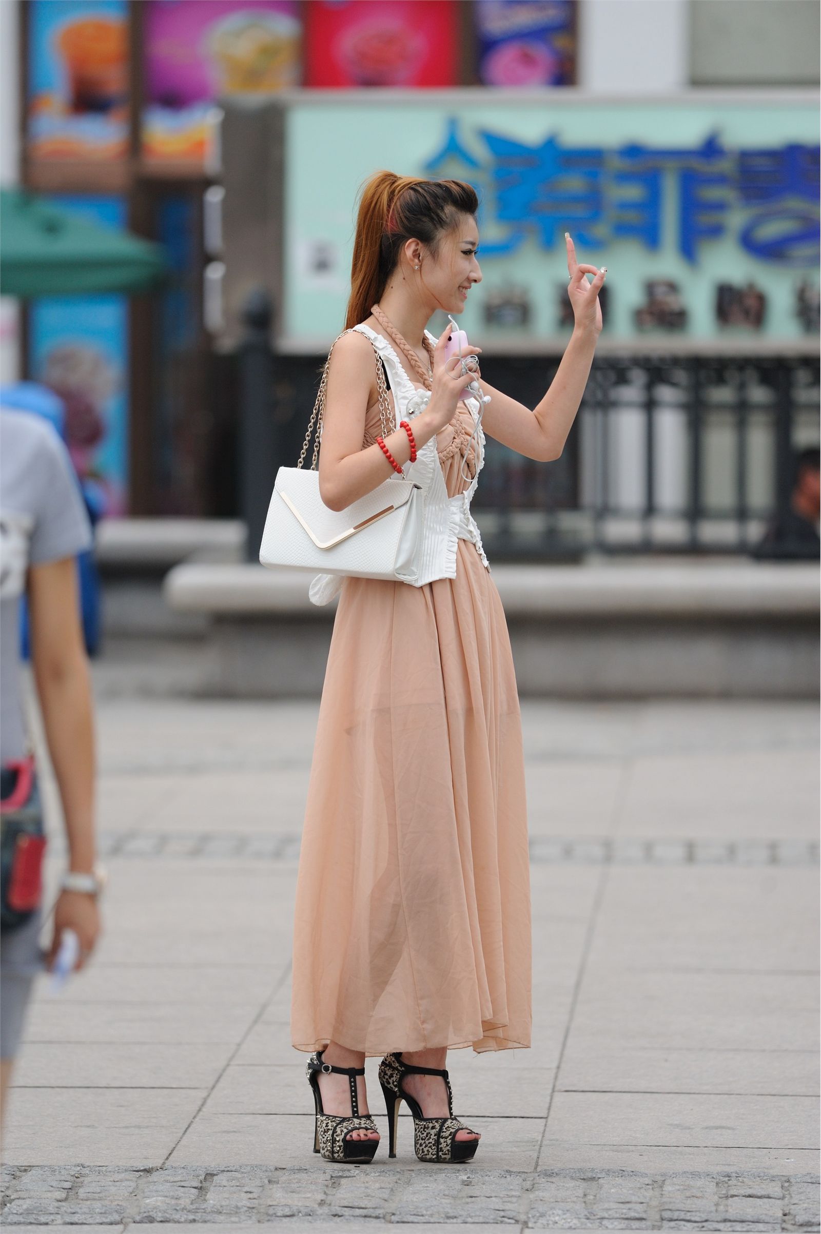 ������Ů��ͷ��ȹ����д��