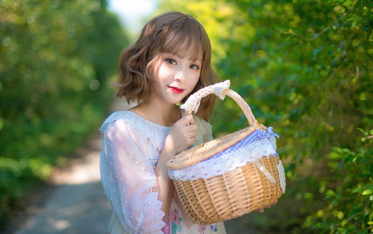 ѧУ˼΢˽дƬ